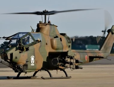 ΑΗ-1S: Δείτε Super Cobra του ιαπωνικού Στρατού σε μια εντυπωσιακή επίδειξη